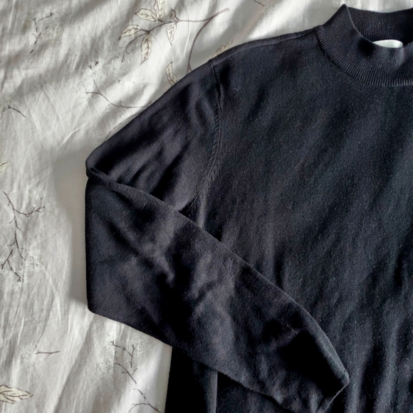 H&M Basics Black Mock Neck Sweater Dress - Picture 4 of 5